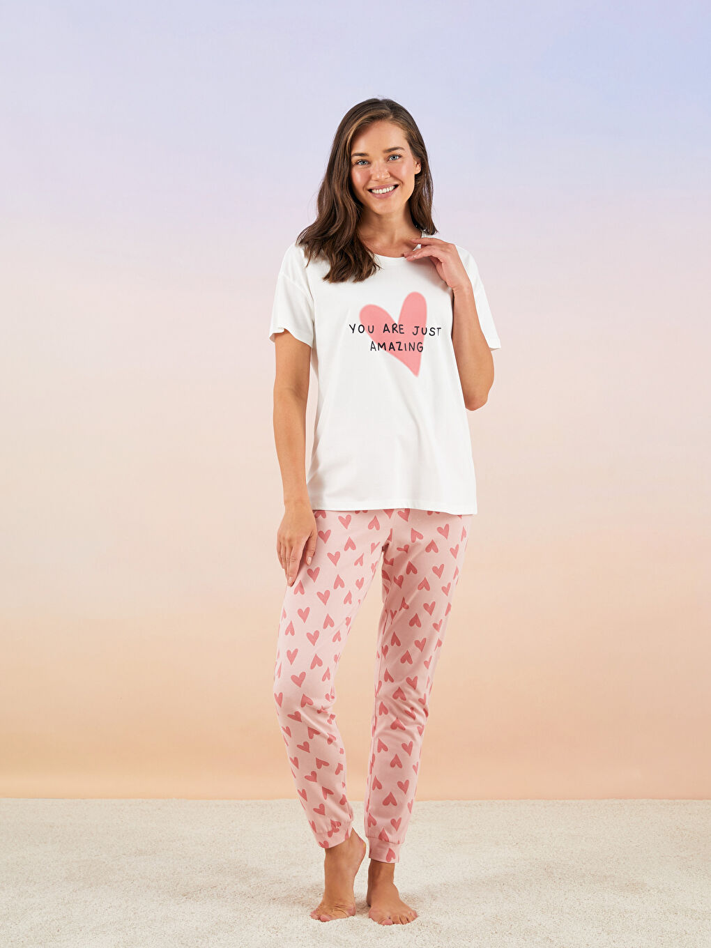 Pembe Bisiklet Yaka Baskılı Kısa Kollu Pamuklu Kadın Pijama Takımı