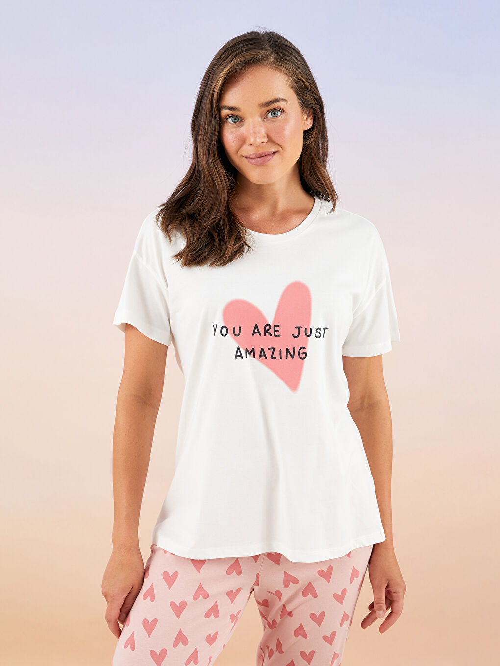 Pembe Bisiklet Yaka Baskılı Kısa Kollu Pamuklu Kadın Pijama Takımı-1