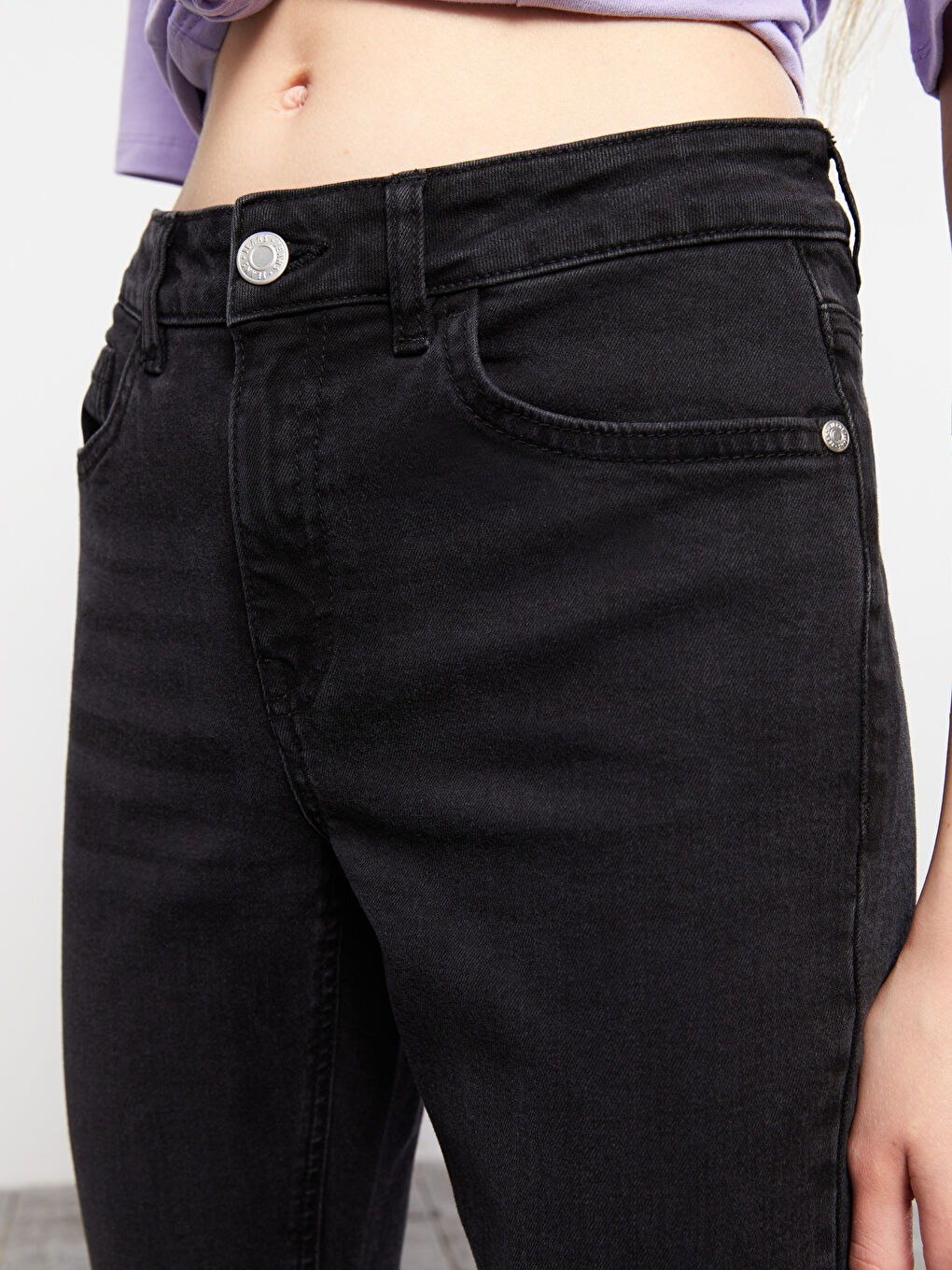 Jean Droit Moulant Mercure Taille Normale pour Femmes-2
