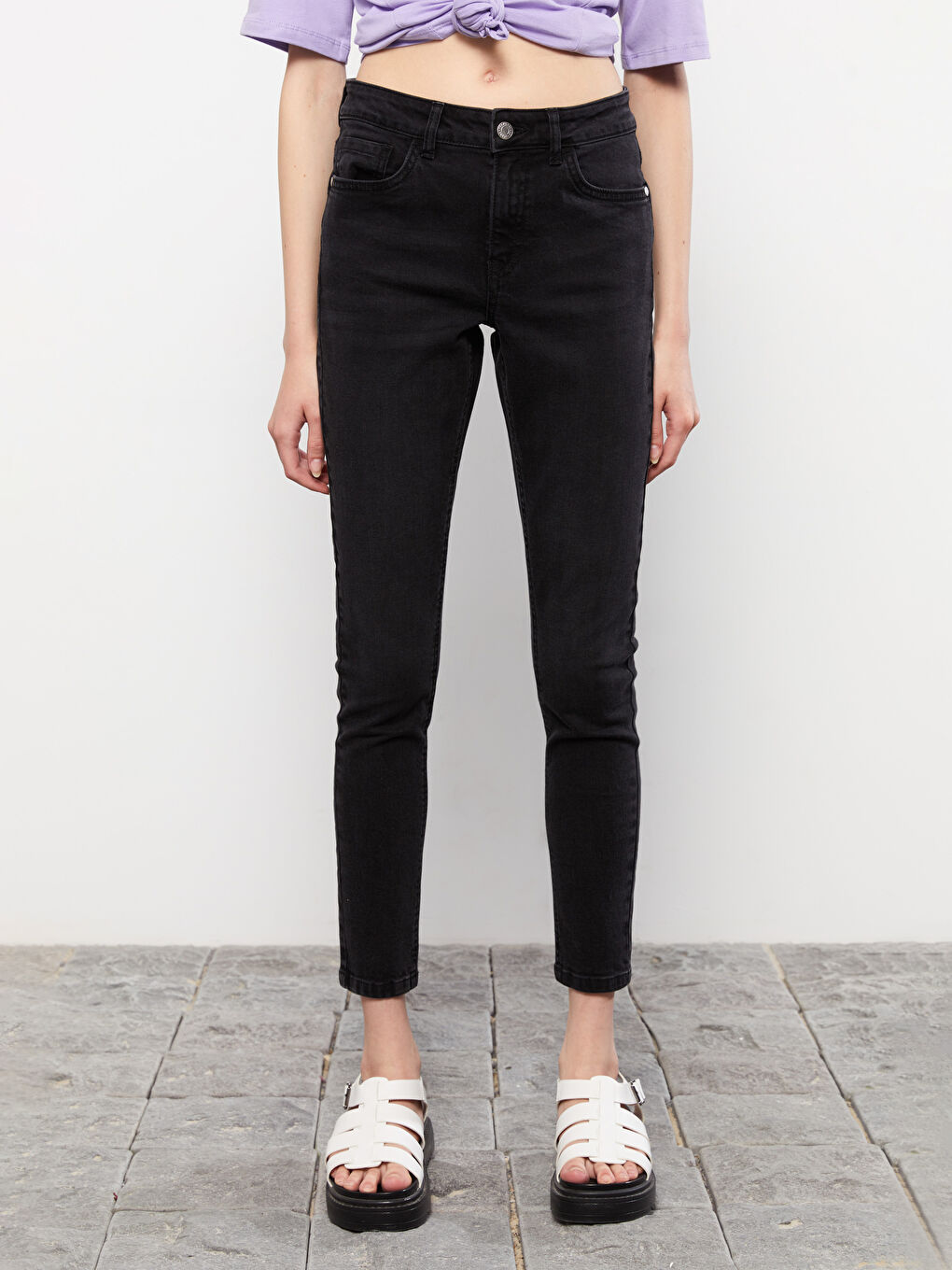 Jean Droit Moulant Mercure Taille Normale pour Femmes-3