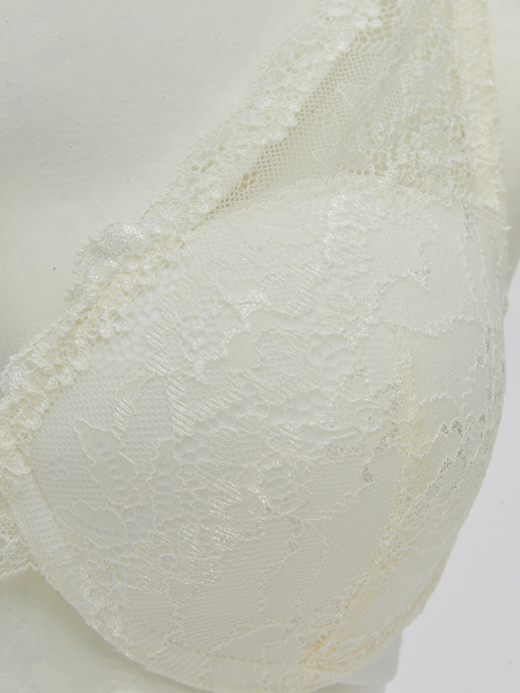 Ekru Dantelli Sütyen-2