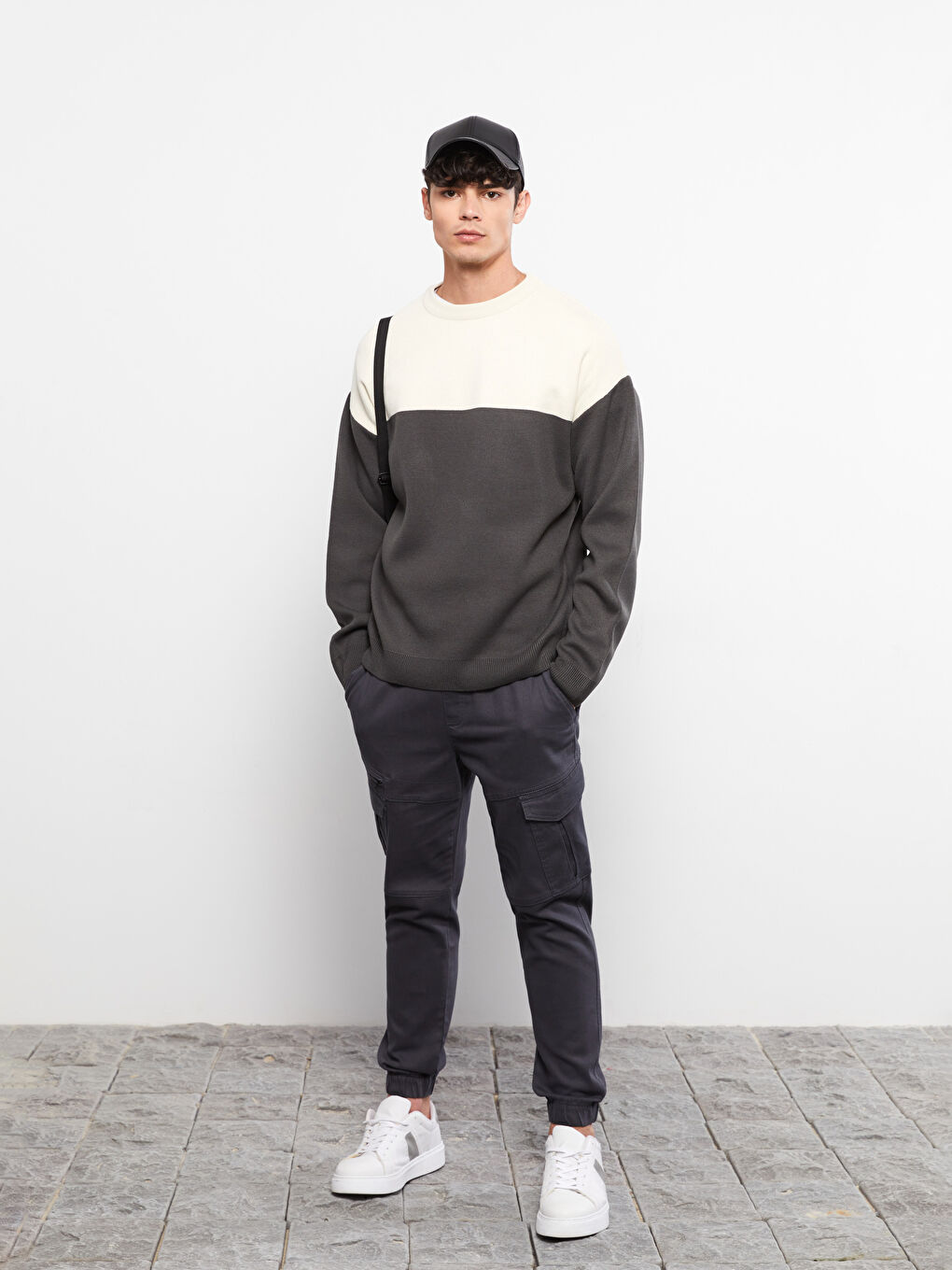 Antrasit Bisiklet Yaka Uzun Kollu Renk Bloklu Erkek Triko Kazak