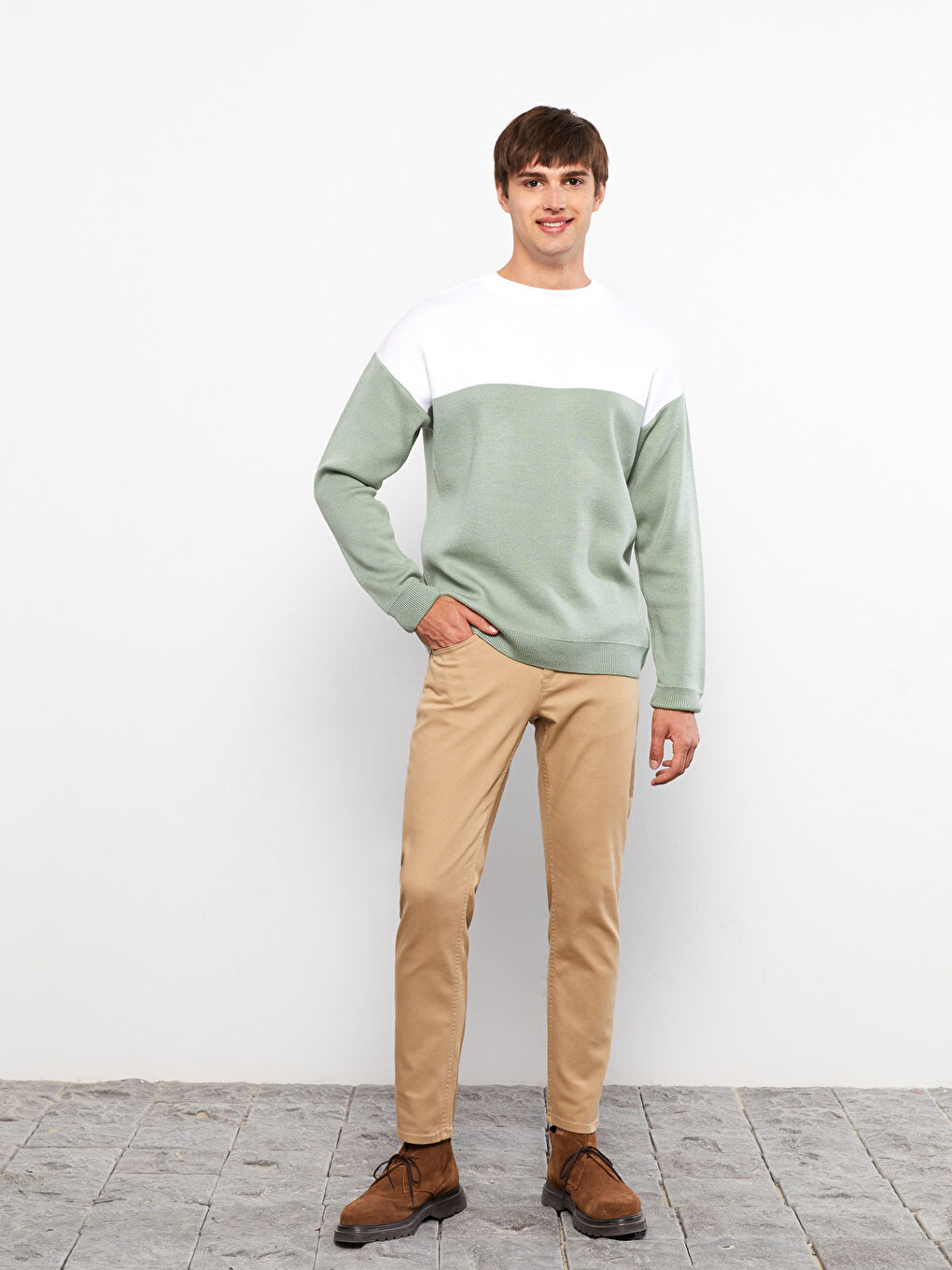 Crew Neck Long Sleeve Color Block Men's Knitwear Sweater-1