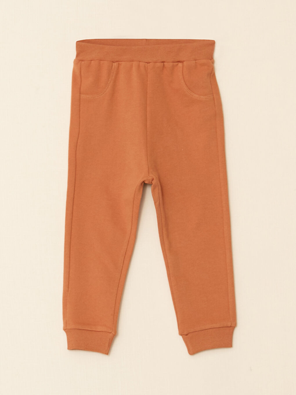 Bej Bisiklet Yaka Uzun Kollu Mickey Mouse Baskılı Organik Pamuklu Erkek Bebek Sweatshirt ve Pantolon 2'li Takım-2