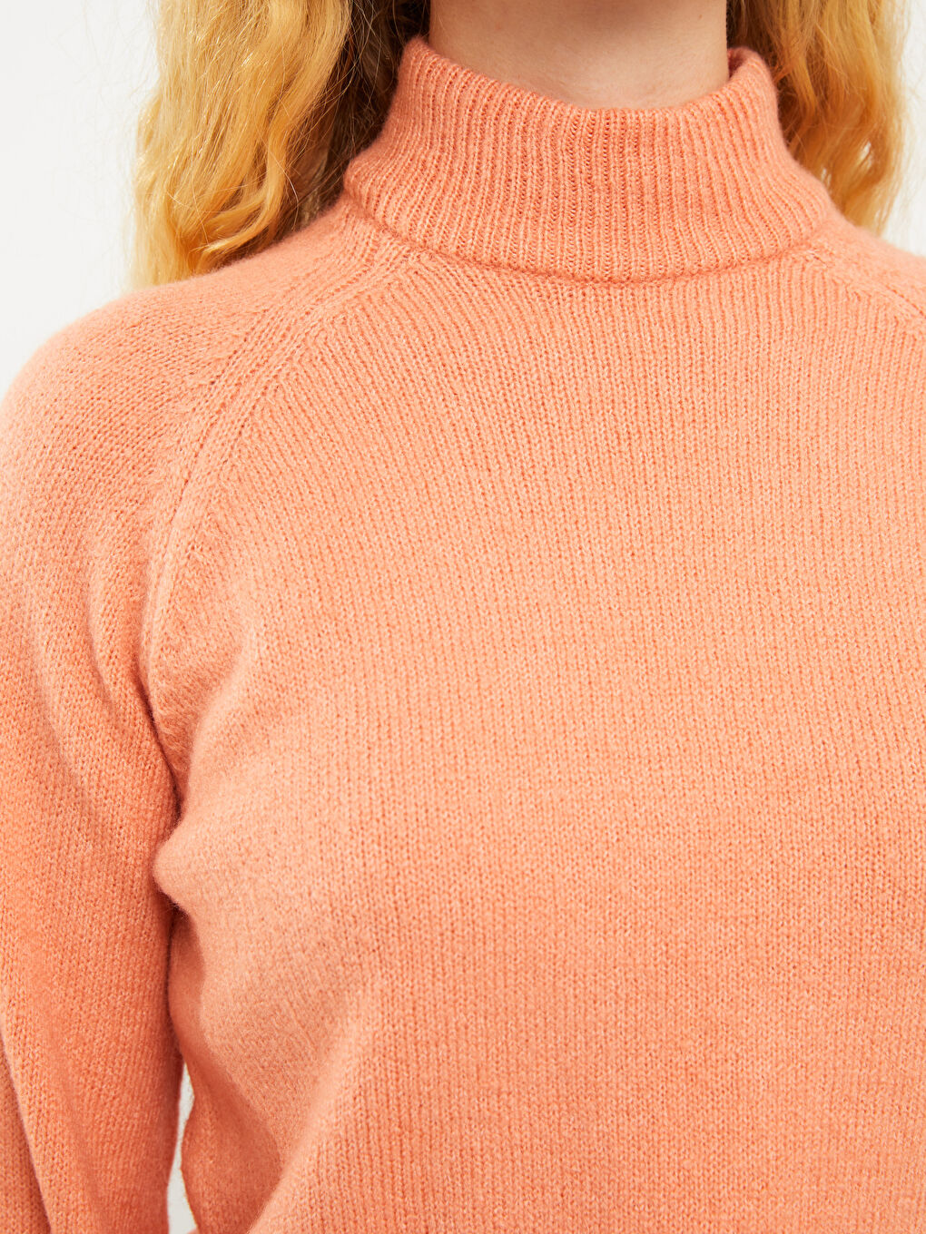 Mercan Yarım Balıkçı Yaka Kadın Triko Kazak-3