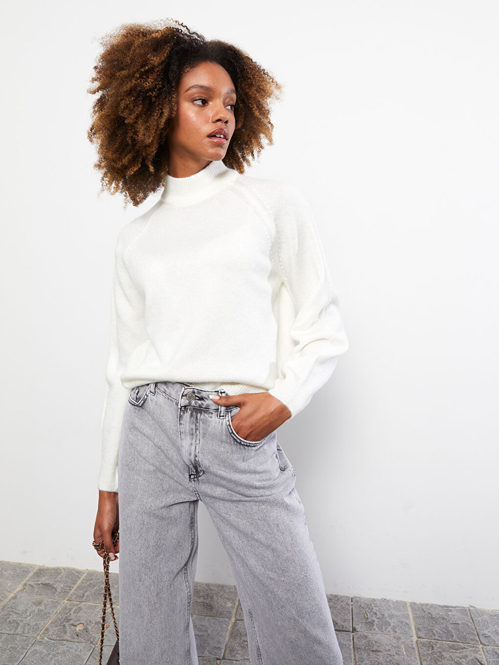 بلوفر تريكو بياقة هاي نيك للسيدات-2