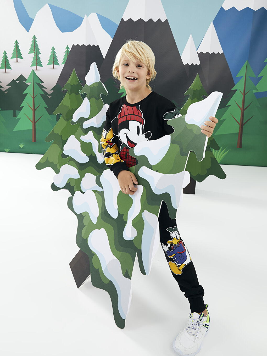 Crew Neck Mickey Mouse Printed Long Sleeve Boys' Sweatshirt