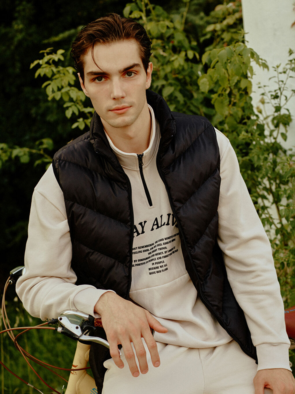 Siyah Standart Kalıp Dik Yaka Erkek Şişme Yelek