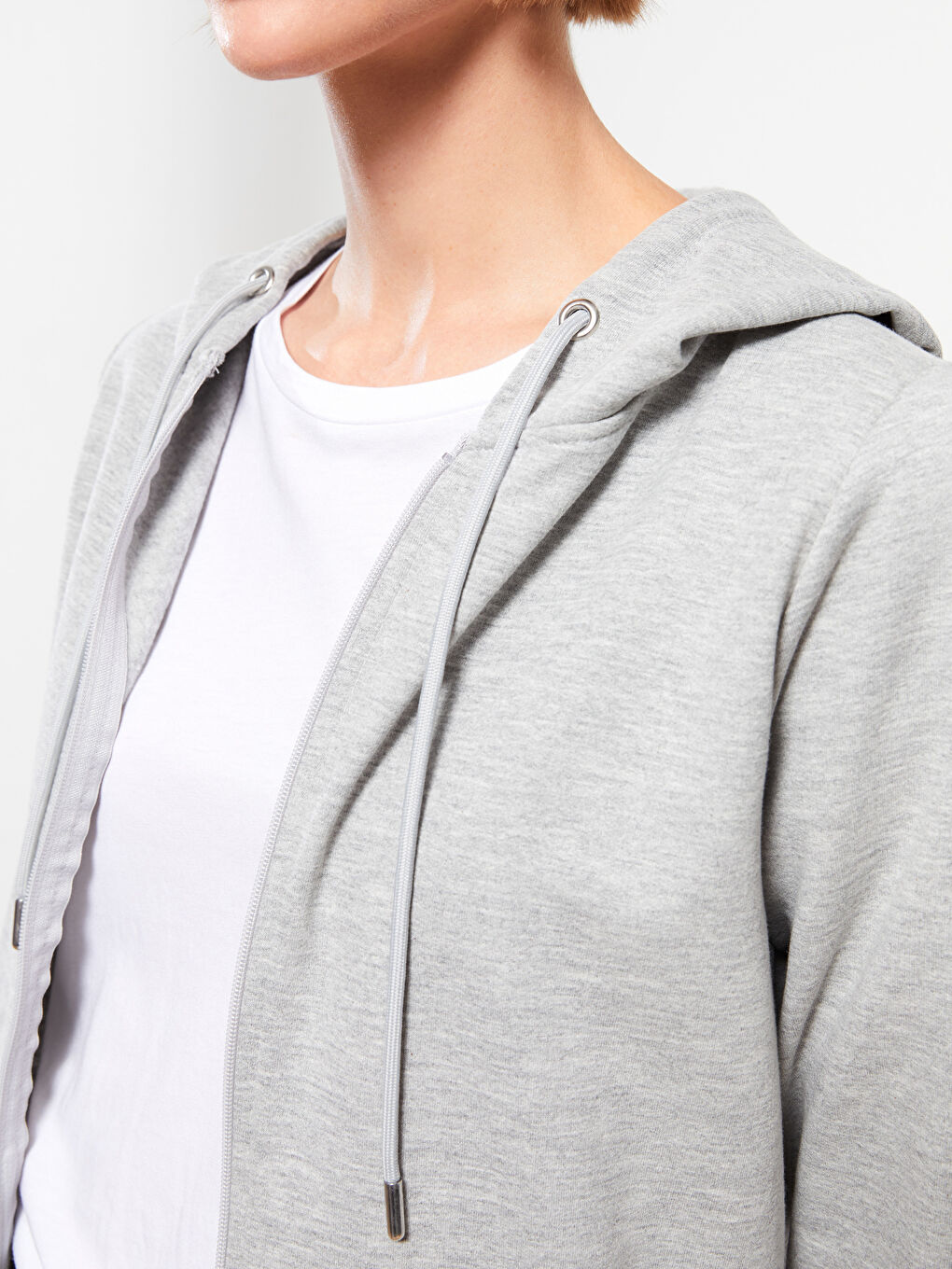 LCWAIKIKI Basic Kapüşonlu Düz Uzun Kollu Kadın Spor Hırka -W25860Z8-CT3