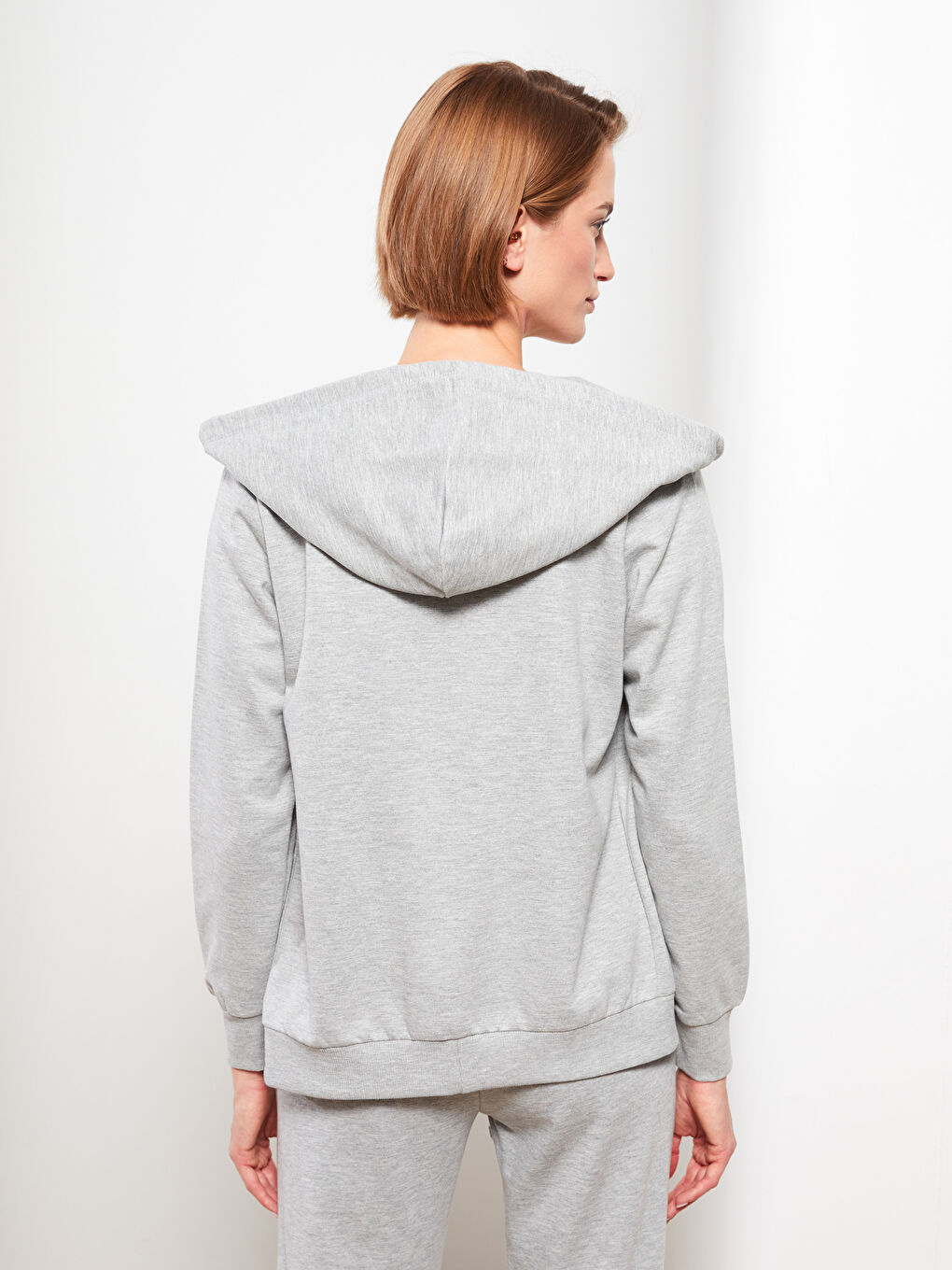 LCWAIKIKI Basic Kapüşonlu Düz Uzun Kollu Kadın Spor Hırka -W25860Z8-CT3