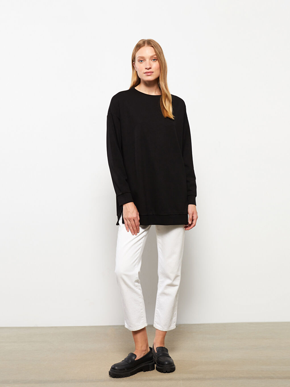 LCWAIKIKI Basic Crew Neck Plain Long Sleeve Women's Sweatshirt -W25871Z8-CVL