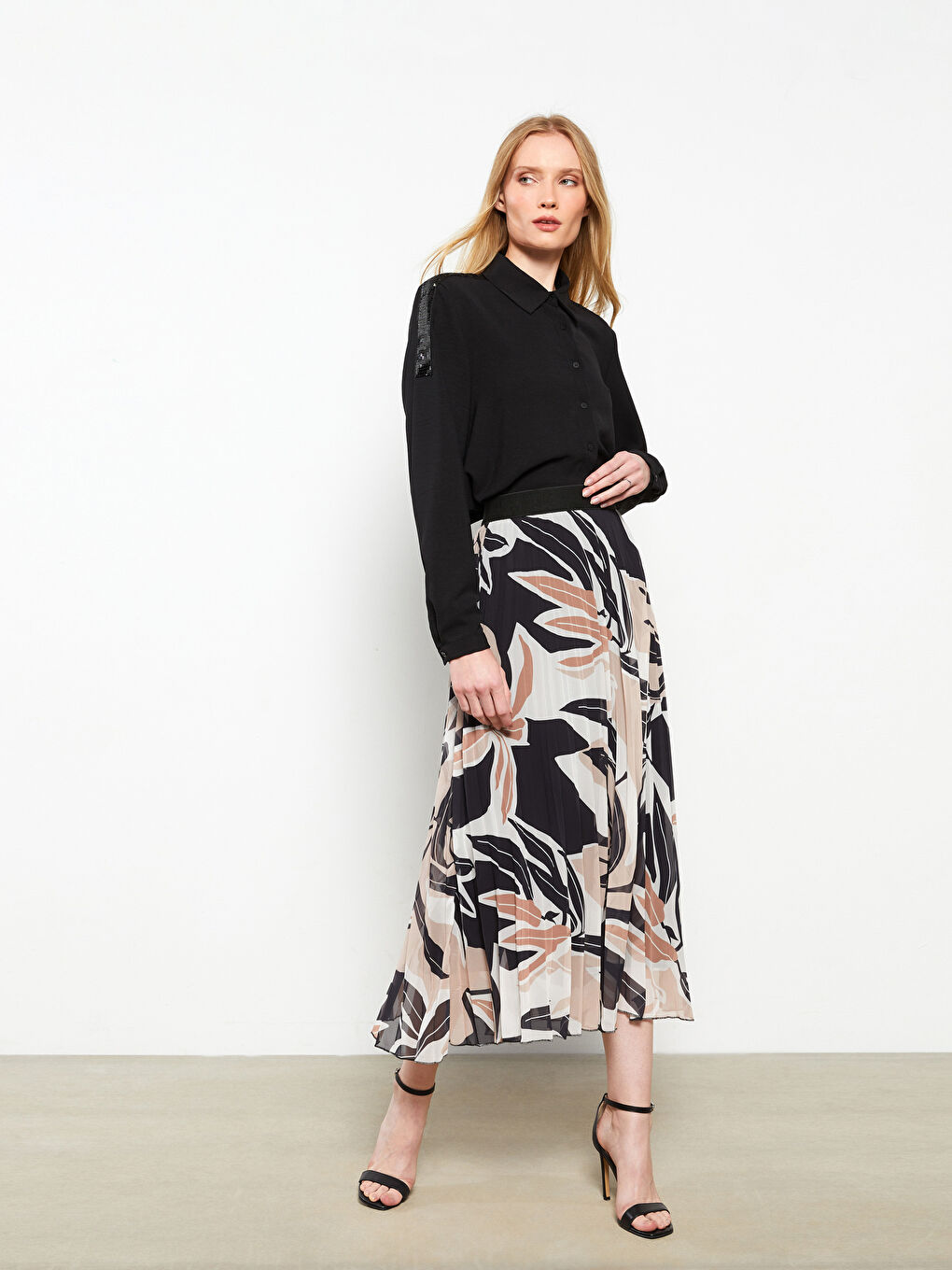 Elasticated Waist Patterned Pleated Chiffon Women's Skirt-1