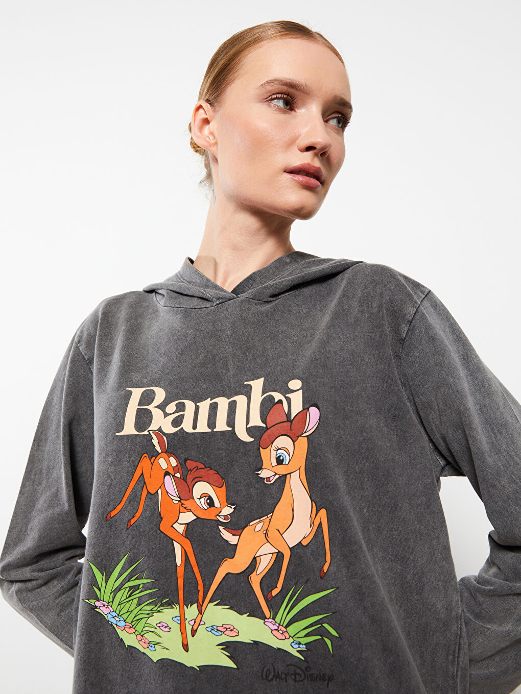 LCW Casual Antrasit Yıkamalı Kapüşonlu Bambi Baskılı Uzun Kollu Kadın Sweatshirt Anne Kız Kombini