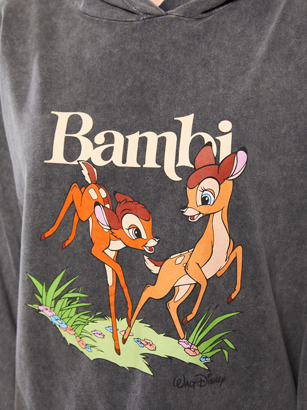 LCW Casual Antrasit Yıkamalı Kapüşonlu Bambi Baskılı Uzun Kollu Kadın Sweatshirt Anne Kız Kombini - 4