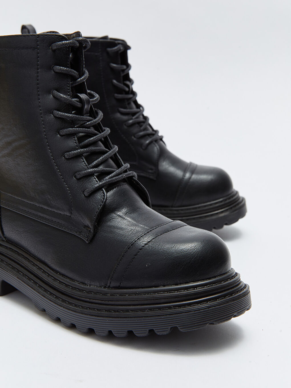 Ботинки Женские Зимние На Шнуровке И Молнии С Отделкой Под Кожу-2