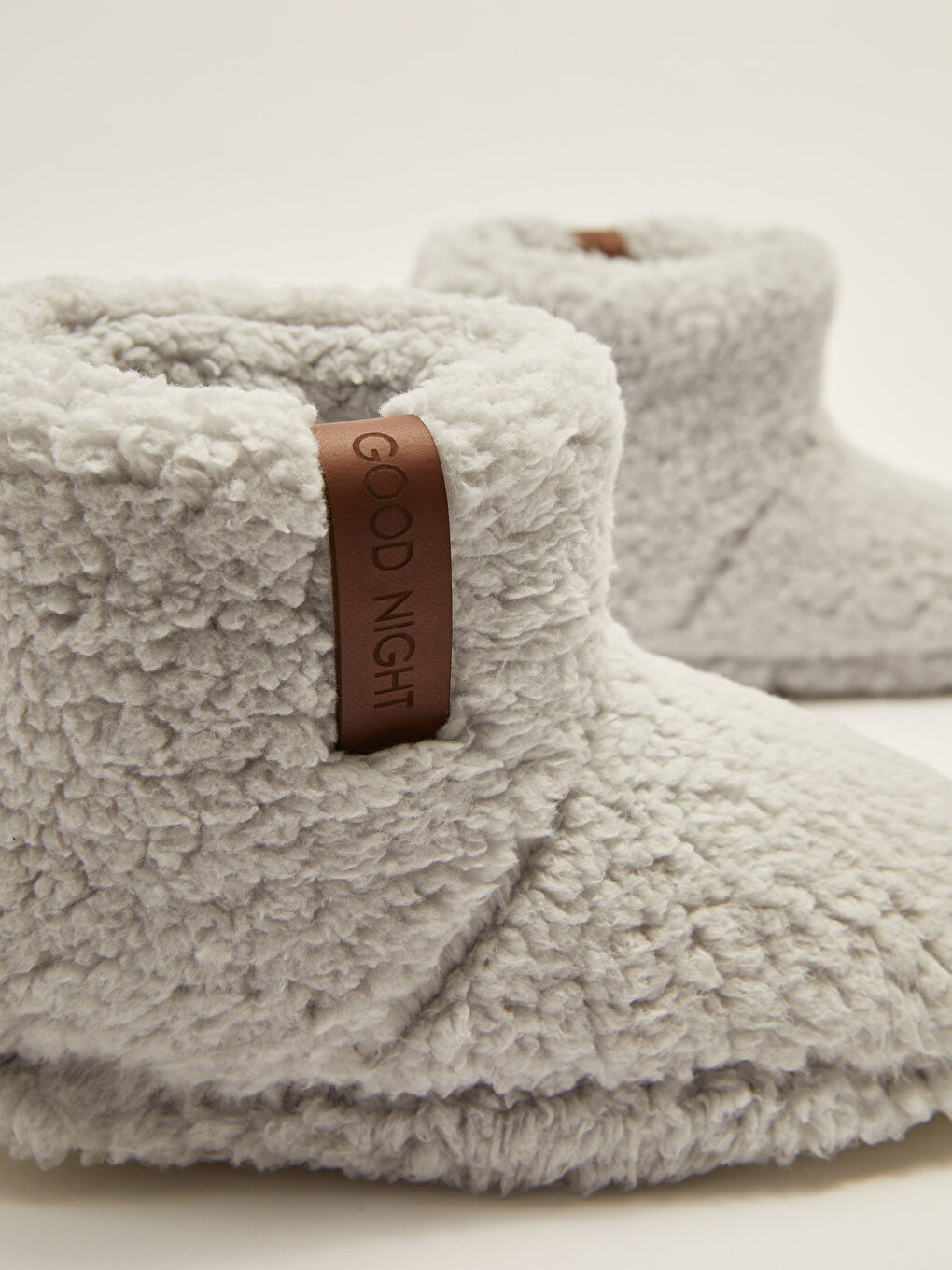 Gri Pelüş Kadın Ev Botu-5