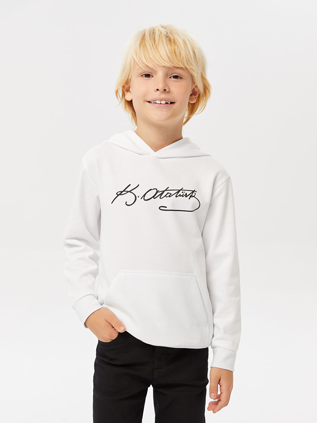 LCW Kids Beyaz Atatürk İmza Baskılı Erkek Çocuk Hoodie