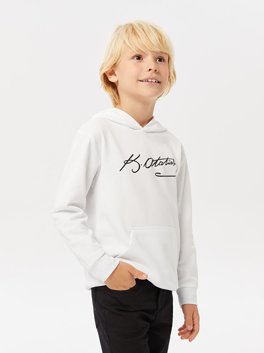 LCW Kids Beyaz Atatürk İmza Baskılı Erkek Çocuk Hoodie - 1