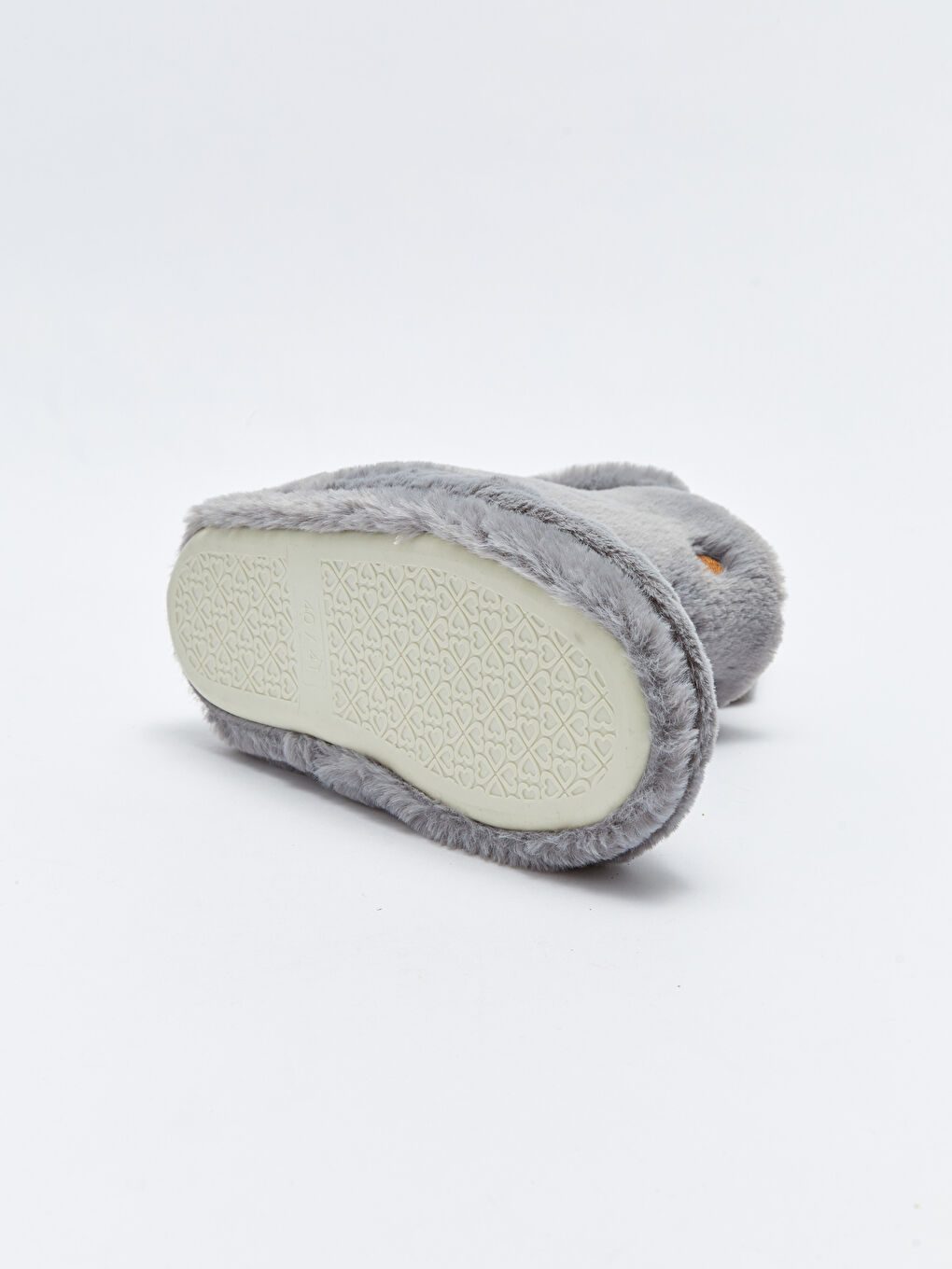 Gri 3D Aplike Detaylı Pelüş Kadın Ev Botu-3