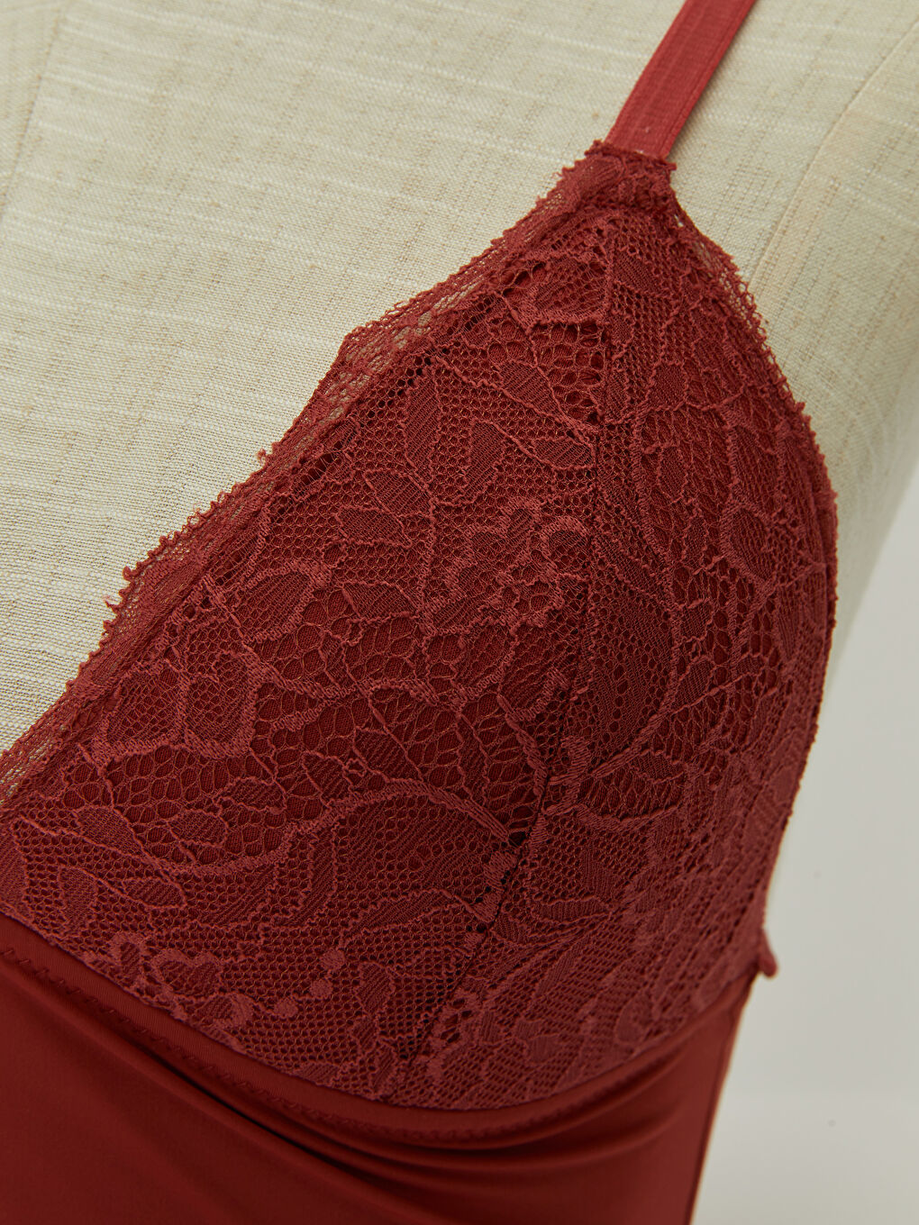 Bordo Balensiz Dolgusuz Dantelli Sütyen-2