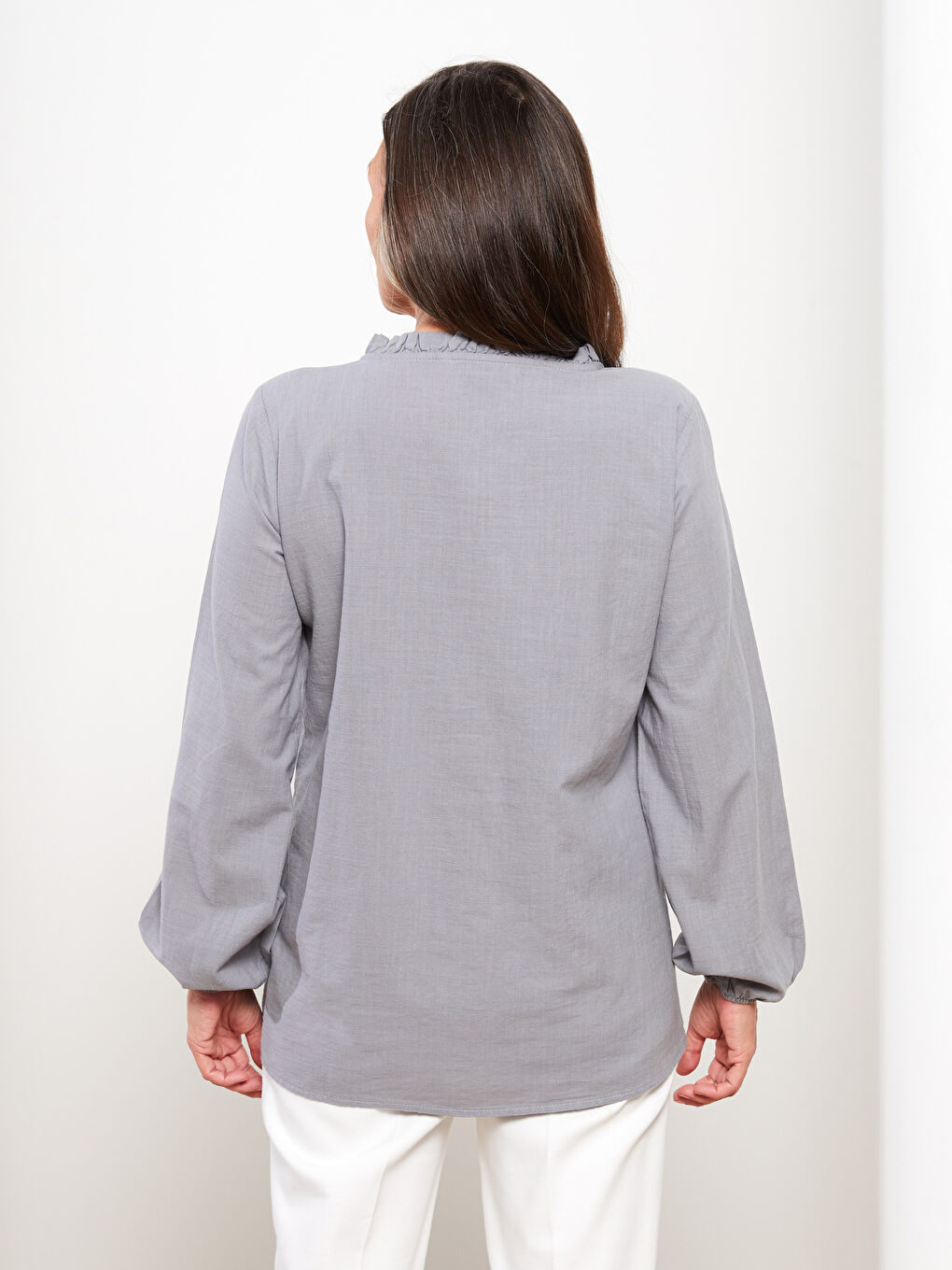 LC Waikiki Košulja Ženska sa Vezenim Detaljima i Henley Izrezom, Dugi Rukavi -W26262Z8-R2L