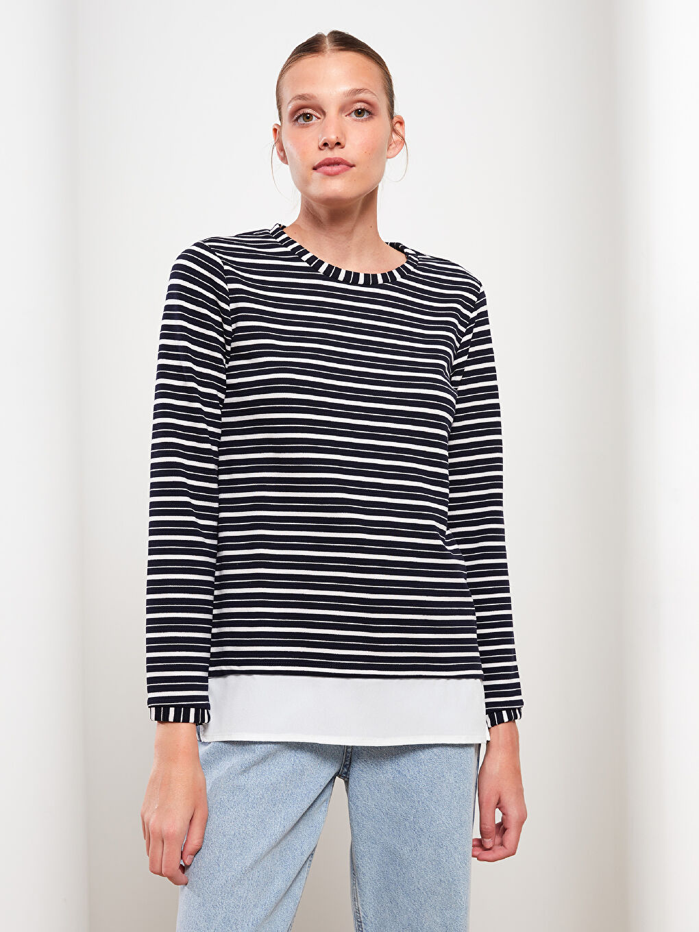 LCWAIKIKI Basic Crew Neck Striped Long Sleeve Women's Blouse -W26268Z8-E1J