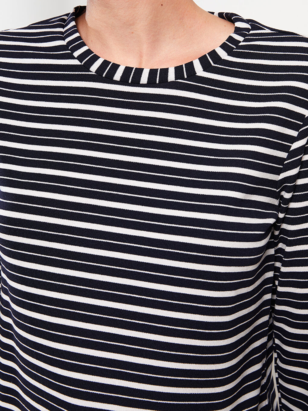 LCWAIKIKI Basic Crew Neck Striped Long Sleeve Women's Blouse -W26268Z8-E1J