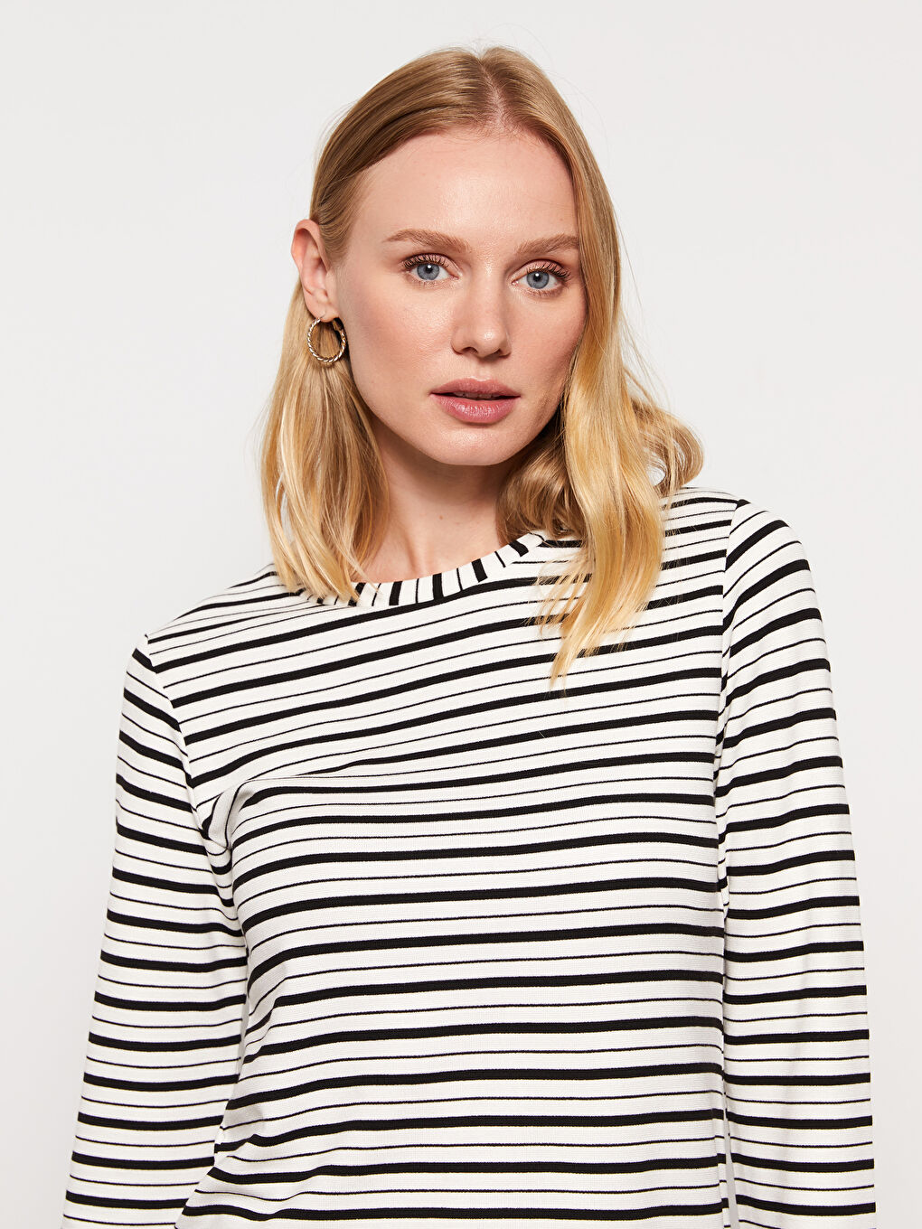 Ekru Bisiklet Yaka Çizgili Uzun Kollu Kadın Bluz-1