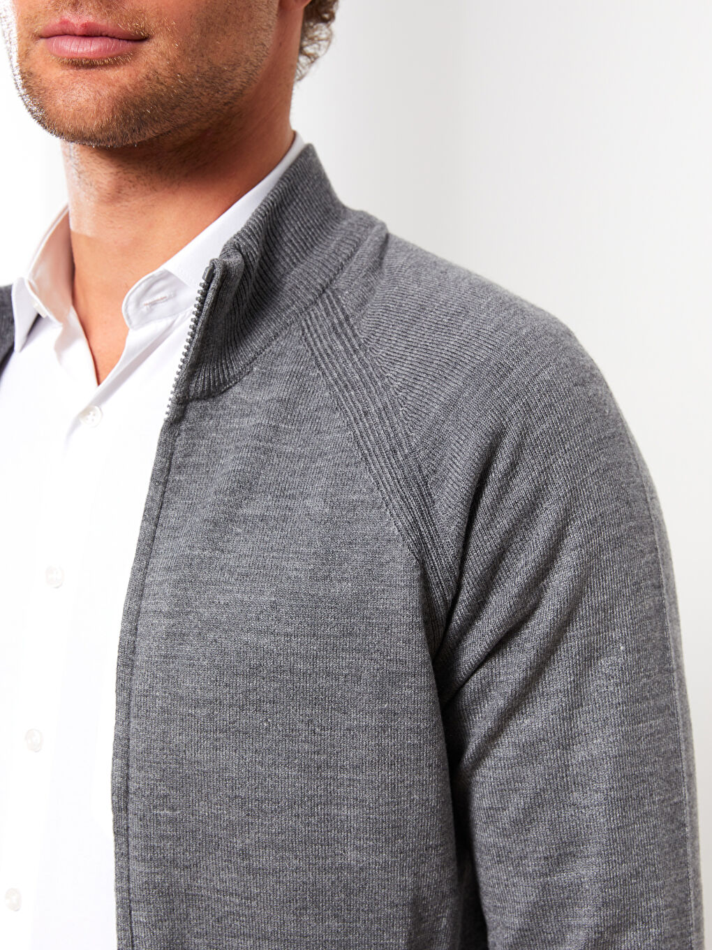 Gri Standart Kalıp Dik Yaka Erkek Triko Hırka-3