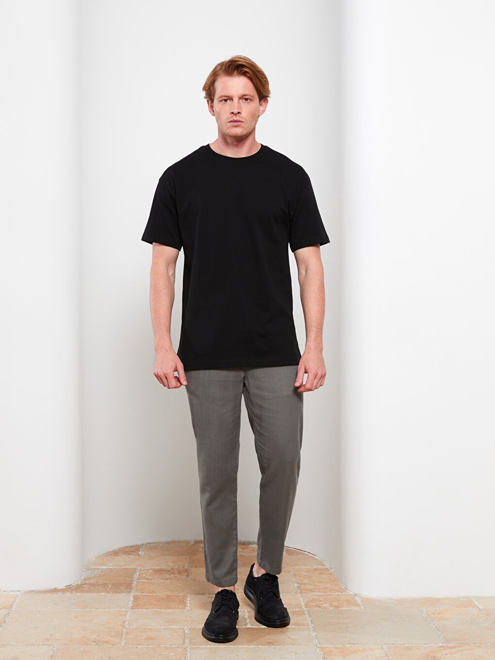 Siyah Oversize Bisiklet Yaka Kısa Kollu Penye Erkek Tişört-2