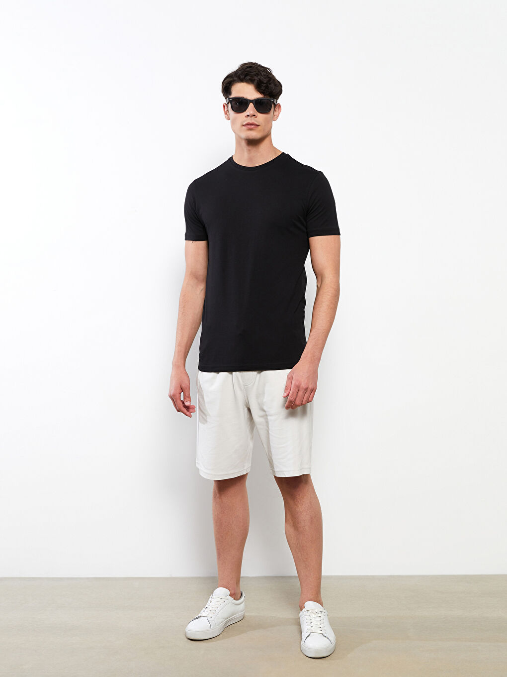 LCWAIKIKI Basic Crew Neck Jersey Men's T-Shirt -W26302Z8-CVL