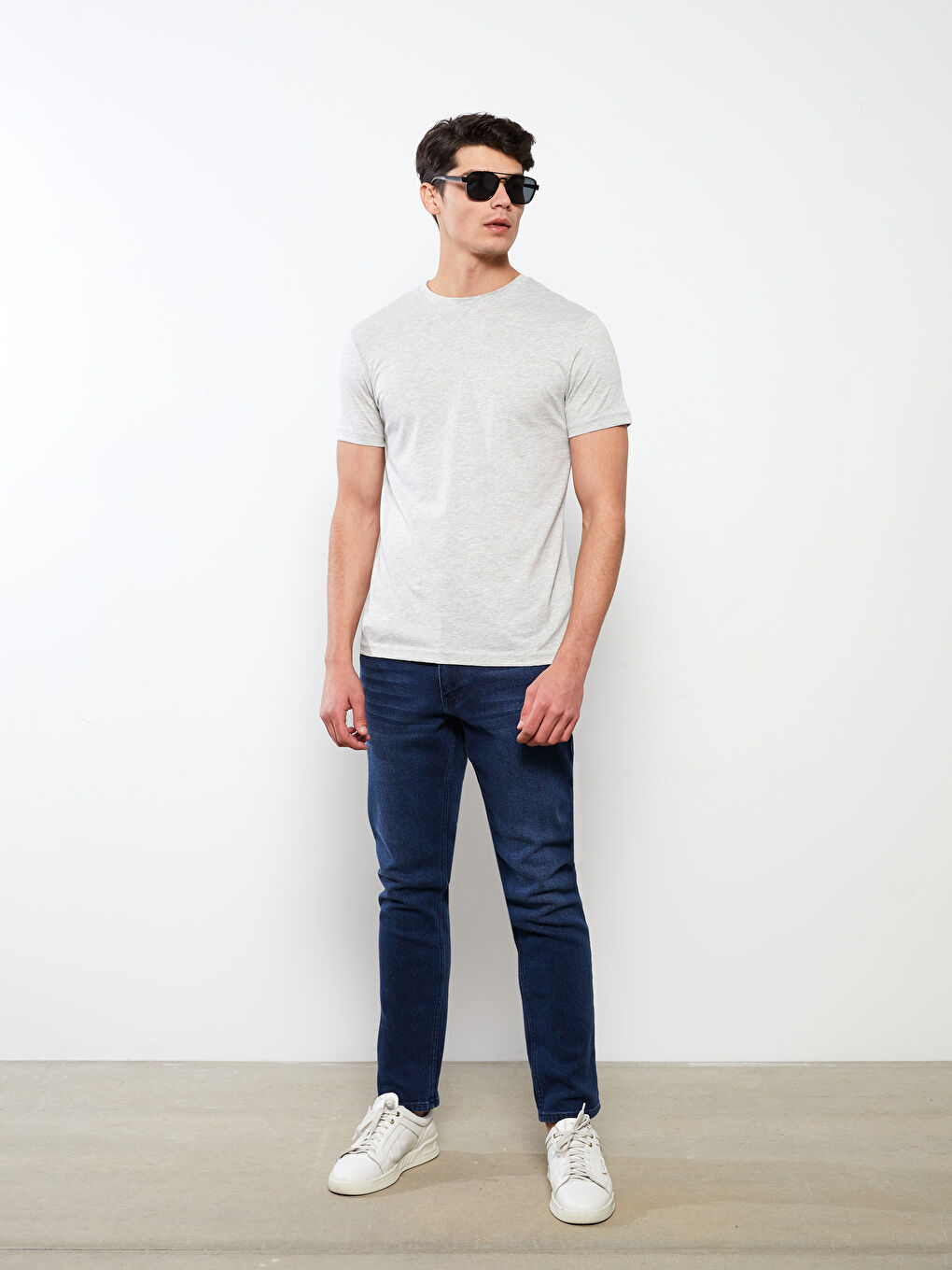 Gri Bisiklet Yaka Penye Erkek Tişört-2