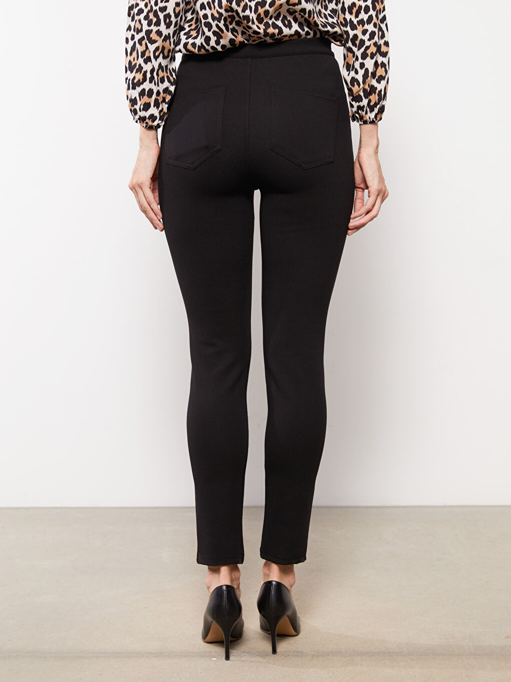 LCWAIKIKI Basic Siyah Kadın Skinny Fit Düz Pantolon - 4