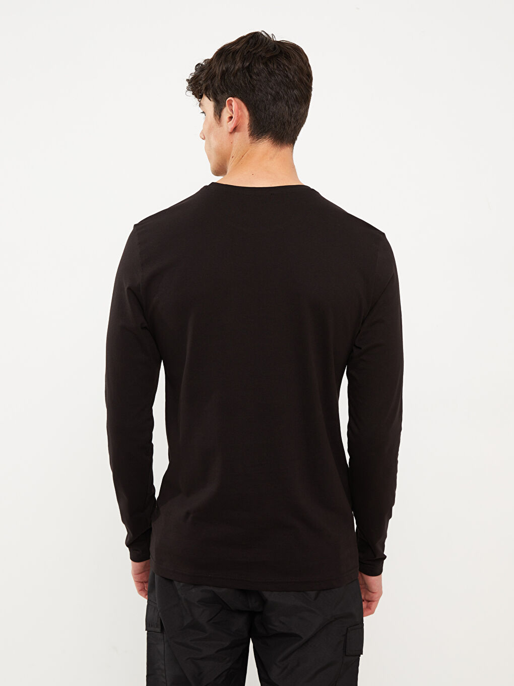 تيشيرت كم طويل مطبوع بياقة دائرية للرجال-4