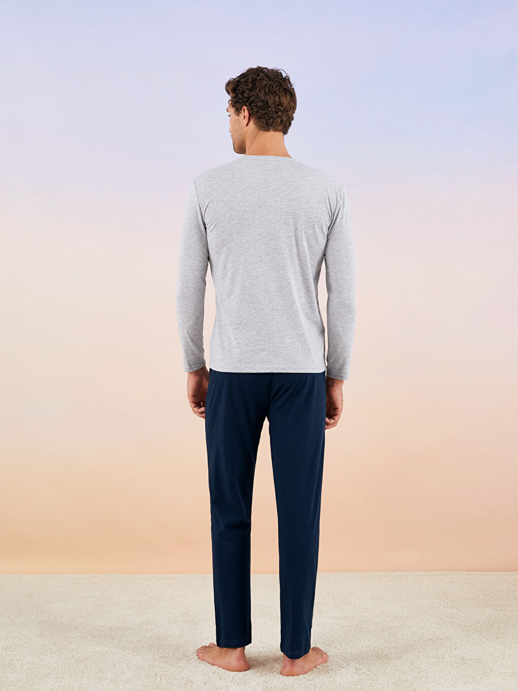 Gri Standart Kalıp Fenerbahçe Baskılı Erkek Taraftar Pijama Takımı-3