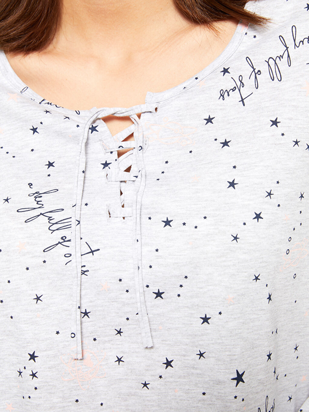 Gri Bağlamalı Yaka Desenli Kadın Pijama Takımı-3