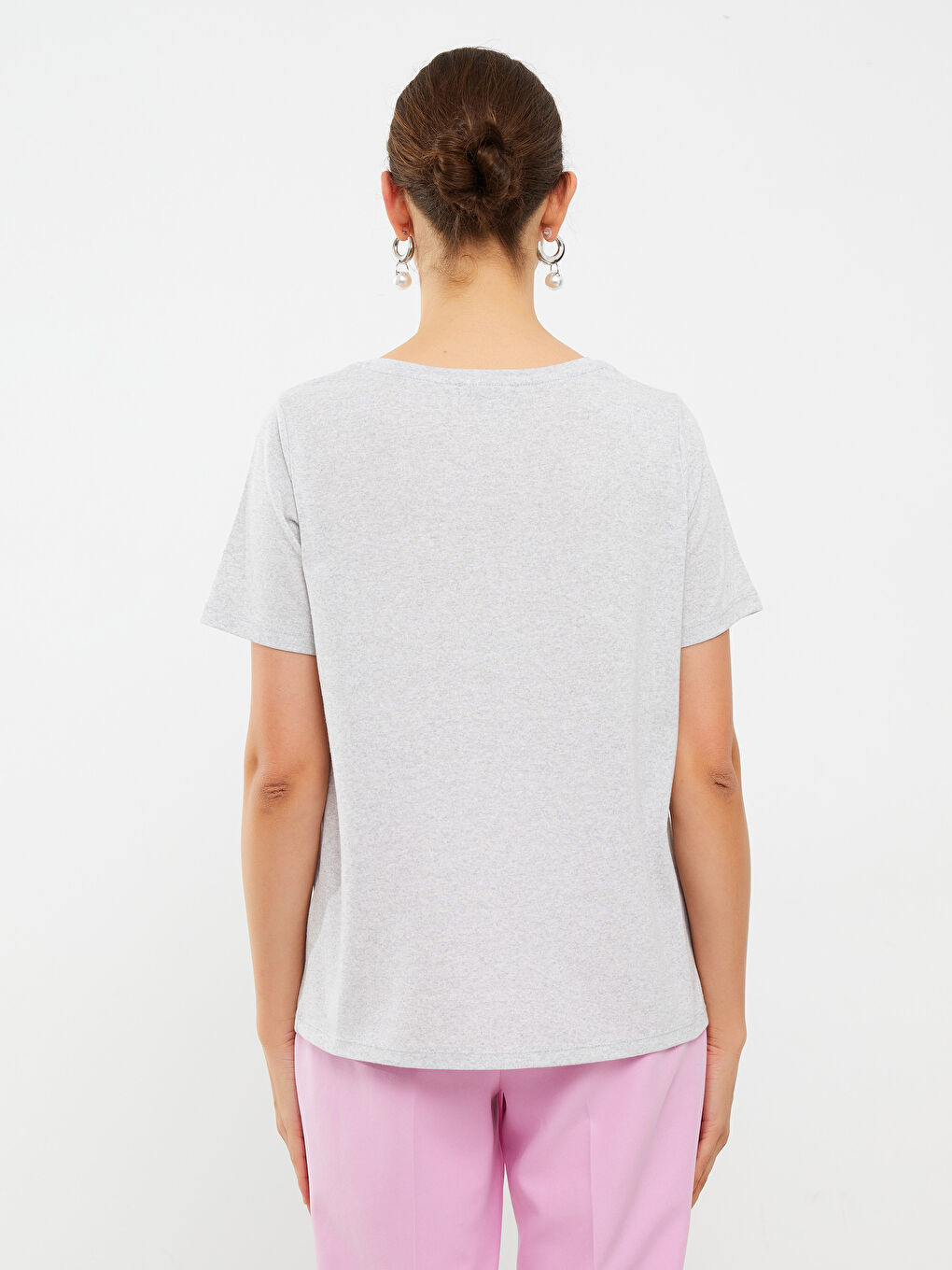 تيشيرت نسائي بأكمام قصيرة وياقة دائرية مطبوع-5