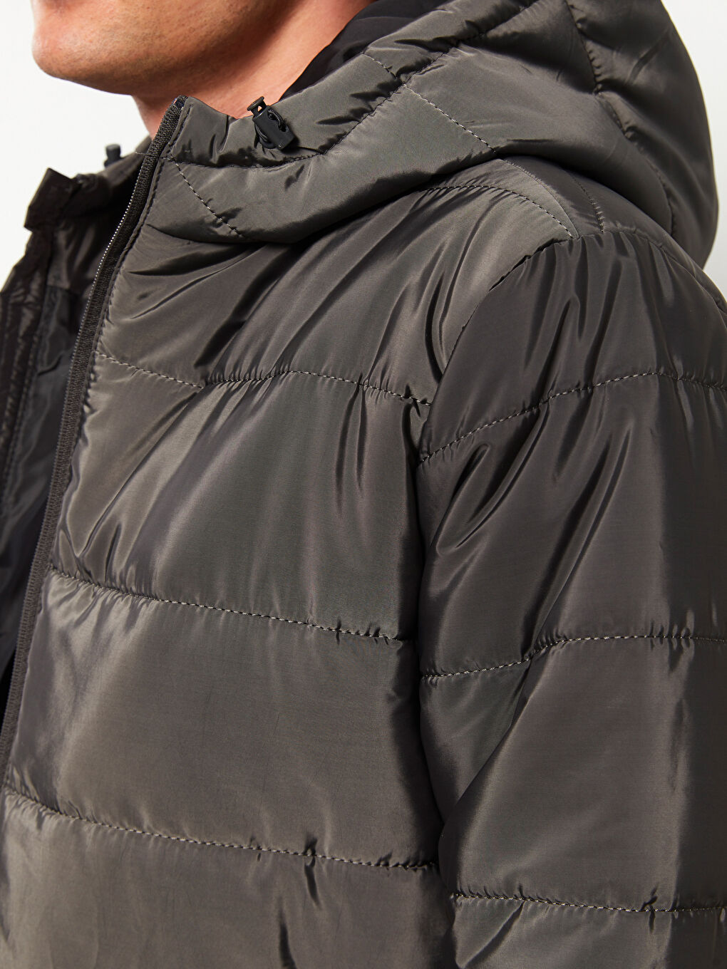 Antrasit Standart Kalıp Kapüşonlu Erkek Şişme Mont-3