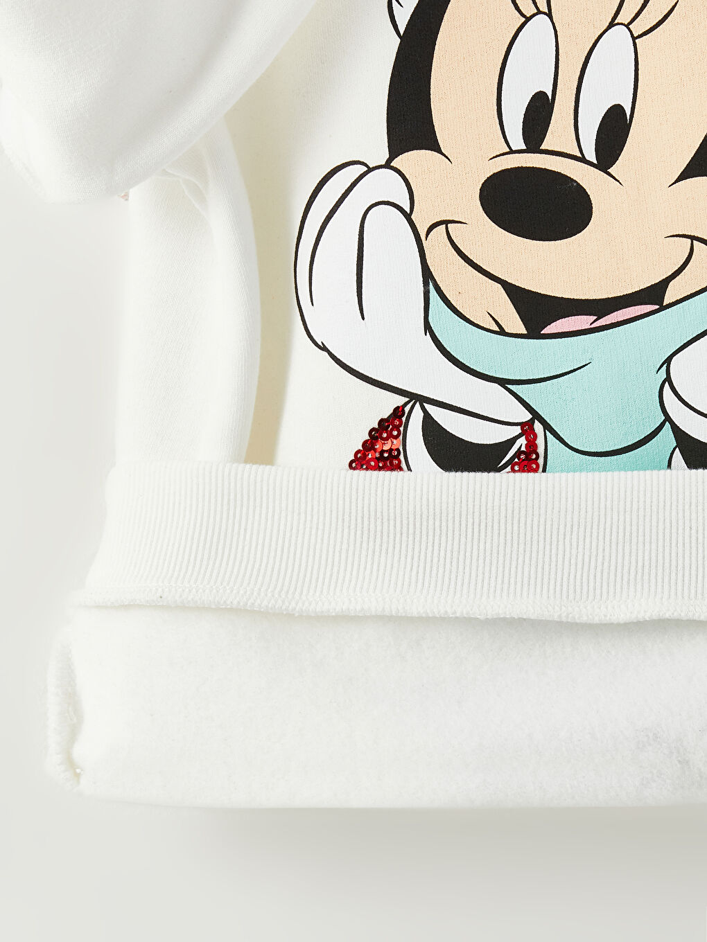 Ekru Bisiklet Yaka Minnie Mouse Baskılı Yılbaşı Temalı Uzun Kollu Kız Çocuk Sweatshirt-1