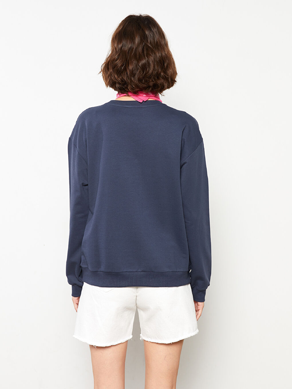 Crew Neck Plain Long Sleeve Women's Sweatshirt-4