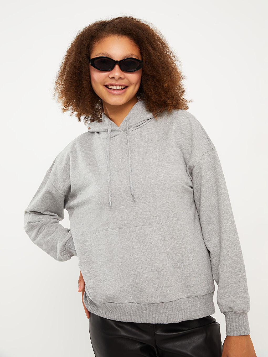 LCW Vision Kapuzensweatshirt Schlicht Langarm Für Damen -W26550Z8-EEZ