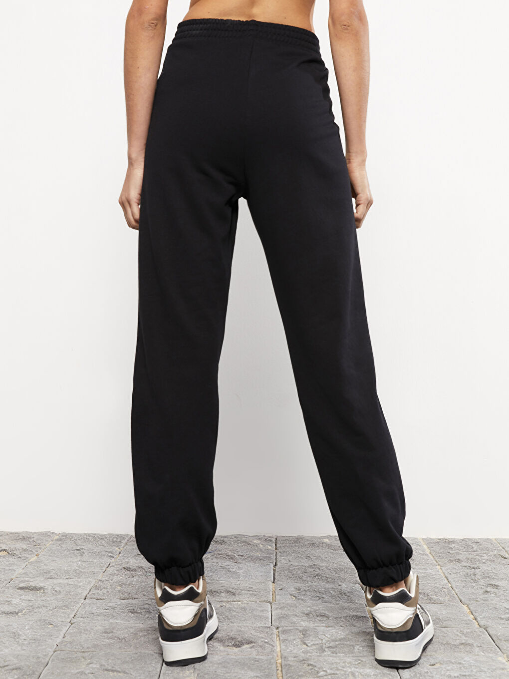 LCW Vision Damen Jogginghose mit elastischem Bund und schlichtem Design -W26555Z8-RQN