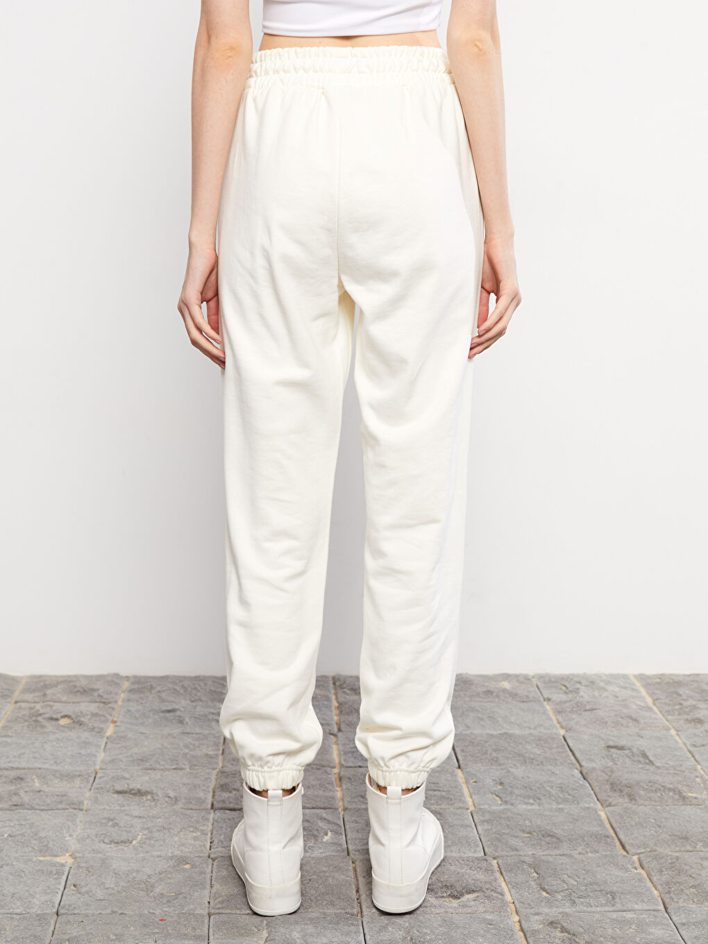 LCW Vision Damen Jogginghose mit elastischem Bund und schlichtem Design -W26555Z8-FDH