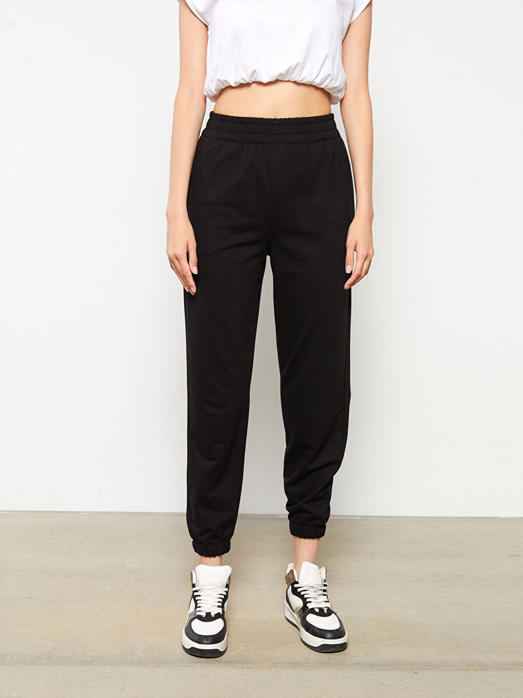 Siyah Kadın Beli Lastikli Düz Jogger Eşofman Altı-3