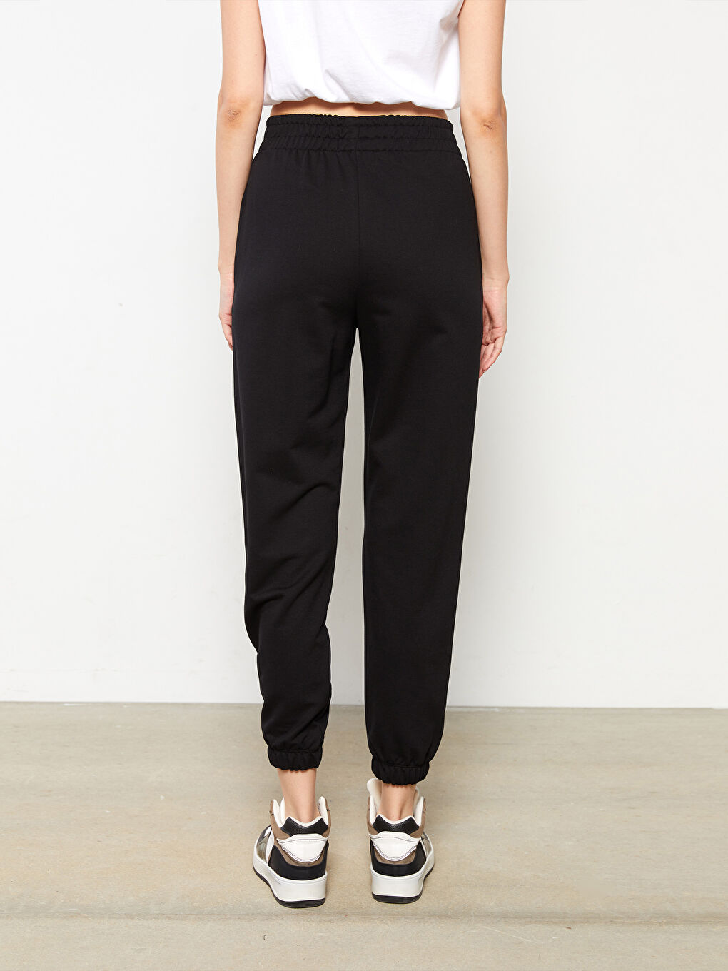 Siyah Kadın Beli Lastikli Düz Jogger Eşofman Altı-4