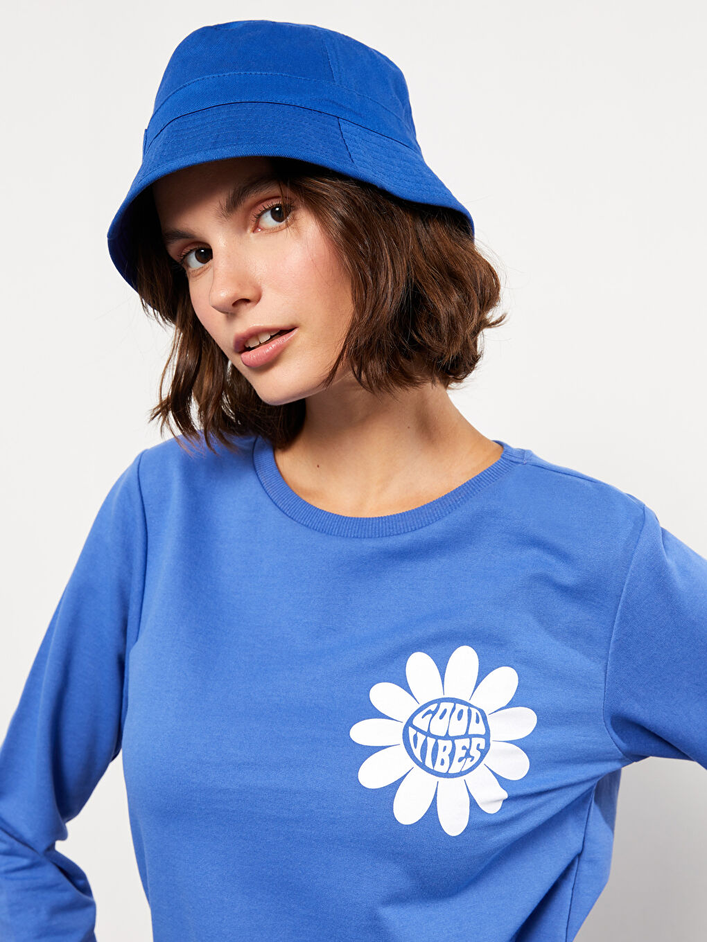 Mavi Bisiklet Yaka Baskılı Uzun Kollu Kadın Sweatshirt