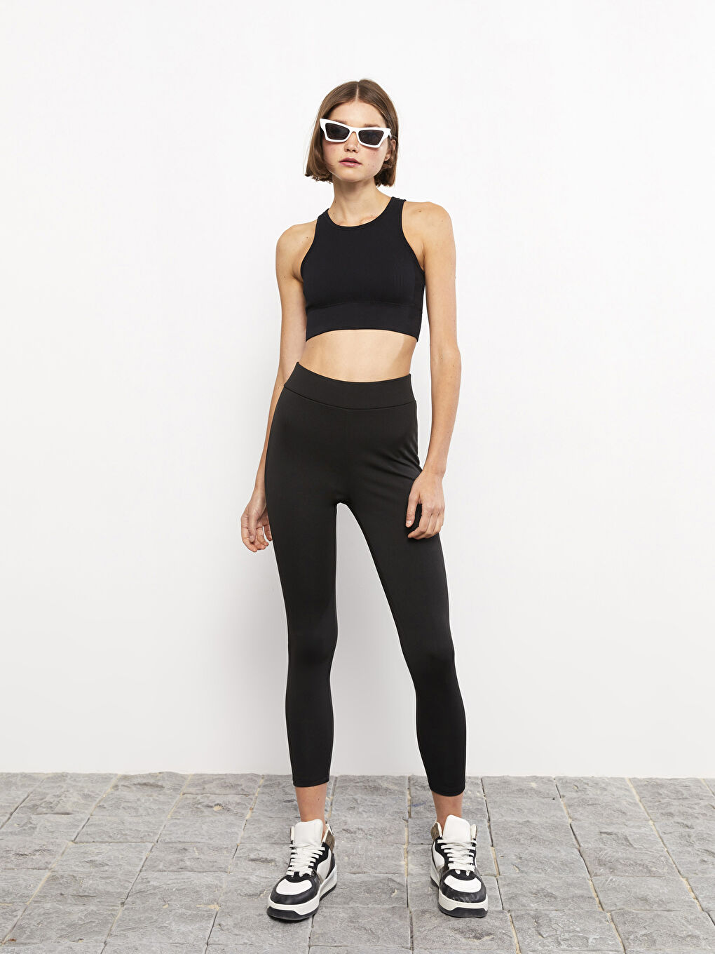 ليجن سادة بخصر مرن للسيدات