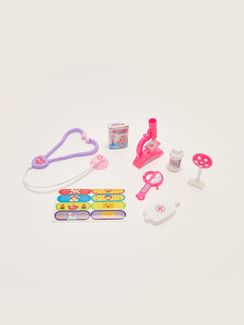 Дәрігер ойыншық жиынтығы сөмкемен-1