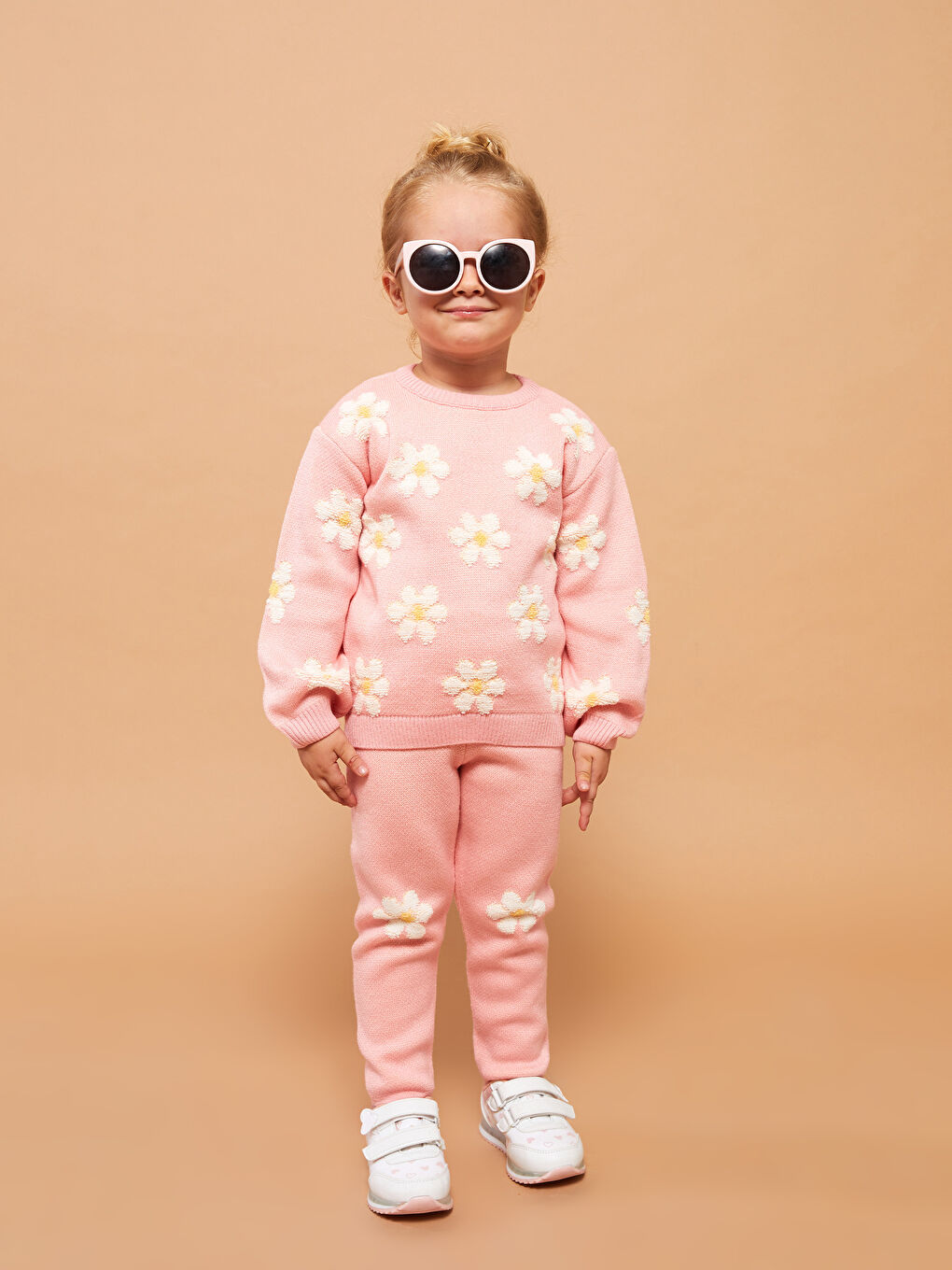 Pembe Bisiklet Yaka Uzun Kollu Desenli Kız Bebek Triko Kazak ve Pantolon 2'li Takım-1