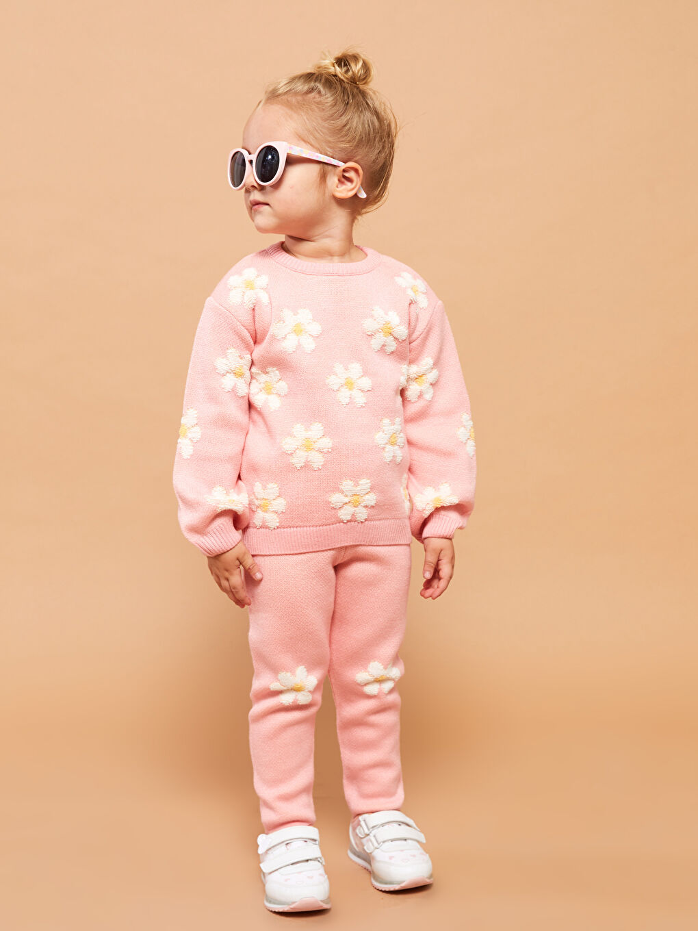 Pembe Bisiklet Yaka Uzun Kollu Desenli Kız Bebek Triko Kazak ve Pantolon 2'li Takım-2